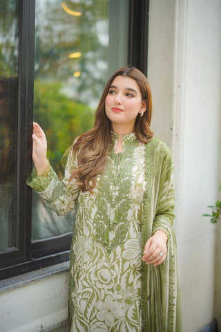 Aneela’s – Lawn & Chiffon Collection Design Code: A-297